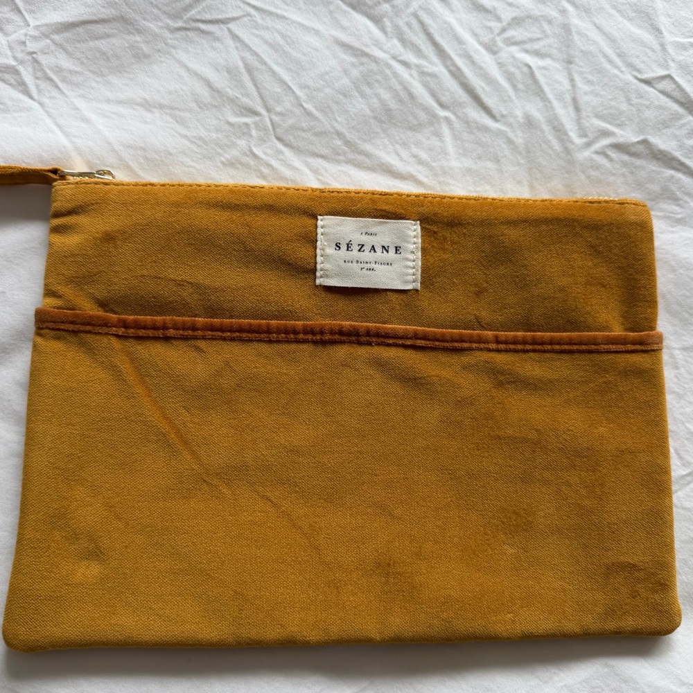 Sezane cosmetic pouch